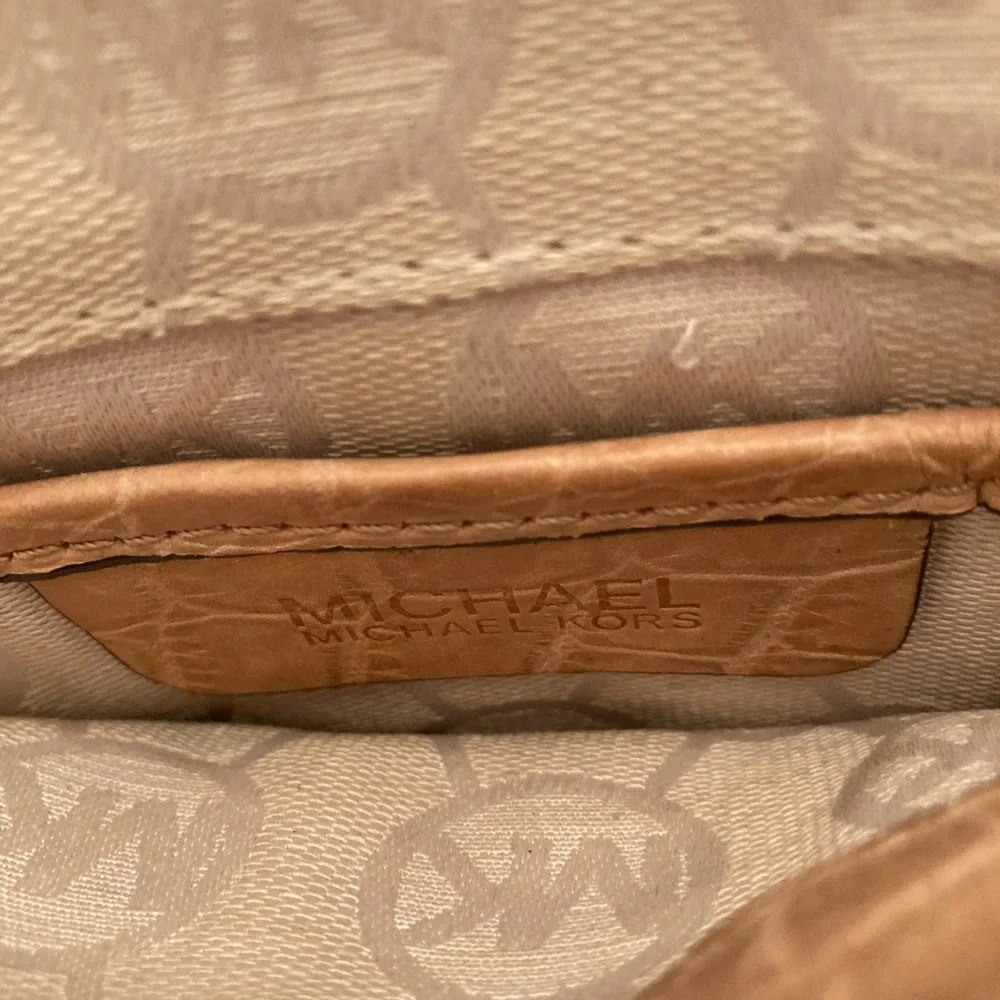 Michael Kors crossbody